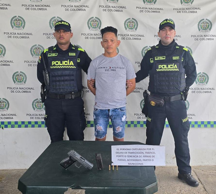 Capturan a hombre por porte ilegal de arma de fuego en Maicao - Reforma ...